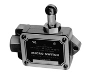 Honeywell Enclosed Switch; Top Roller Plunger; 20A; 250VAC; 1NO 1NC SPDT; 1/2" - NPT Conduit